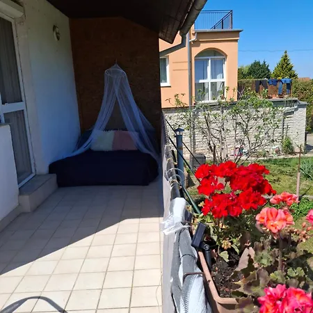 Сasa de vacaciones Marti-lak Balatonalmádi